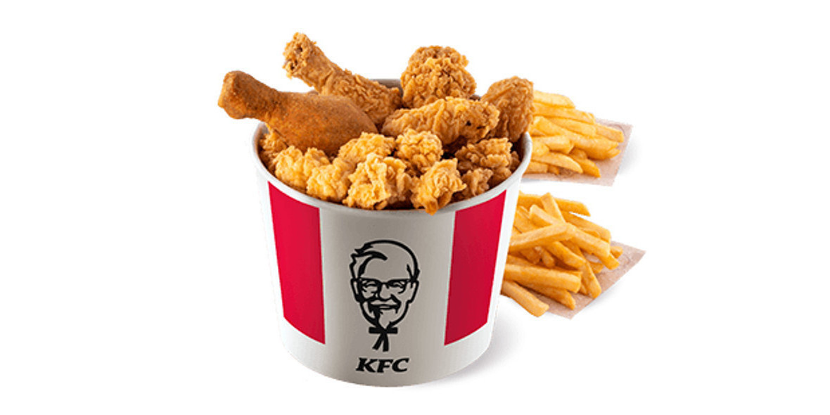 KFC: 44,99 zł za Kubełek Best of KFC dla 2 osób 15.05.2023